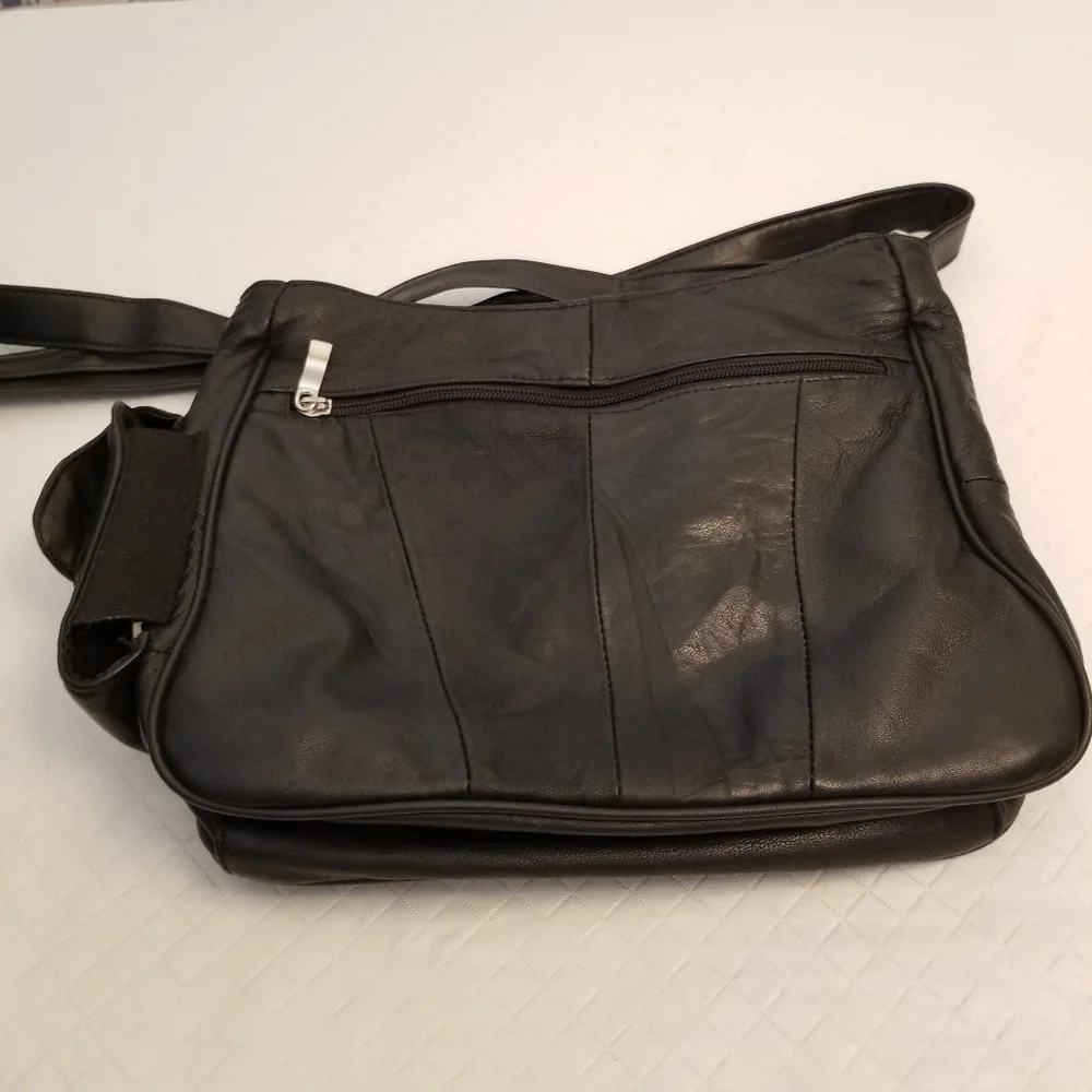 Black Faux Leather Shoulder/Crossbody 9 X 8.5 X 3 Black Interior